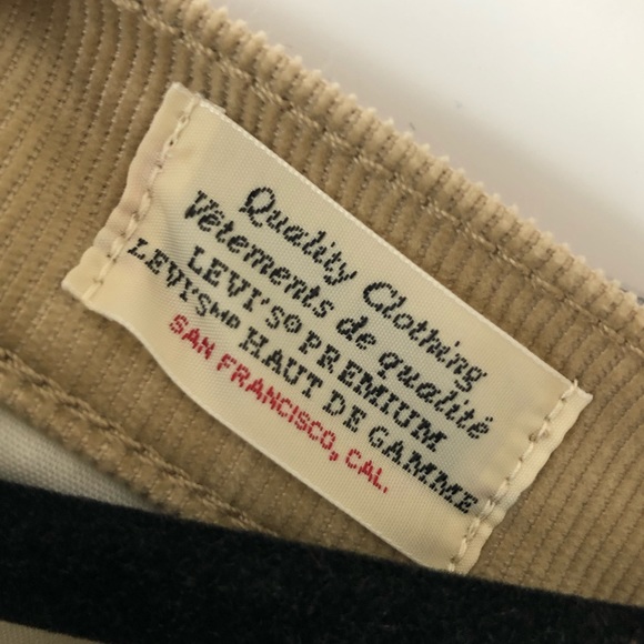 Levi's Cropped Corduroy Wide Leg Pants - Picture 3 of 5